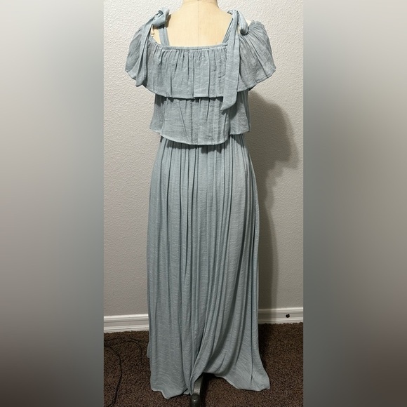 FLAWLESS MAXI DRESS. Tie straps w/off shoulder ruffle. Pale Blue. Size M. - Picture 3 of 7